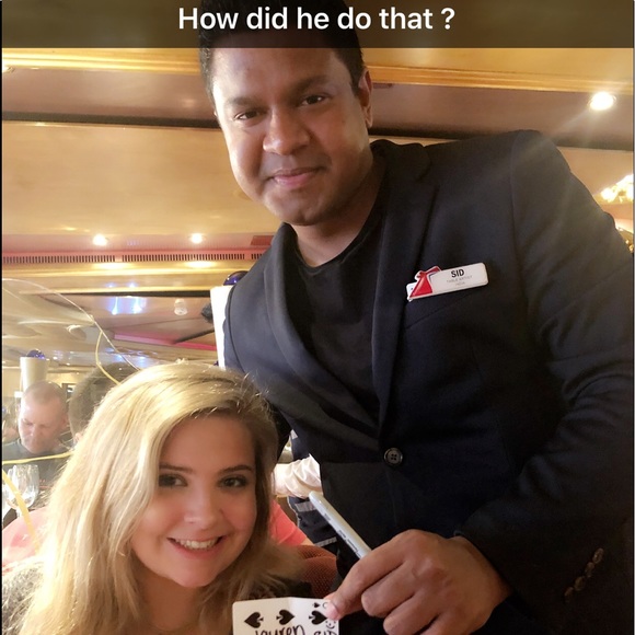 Meet your Posher, Debbi - Picture 4 of 4